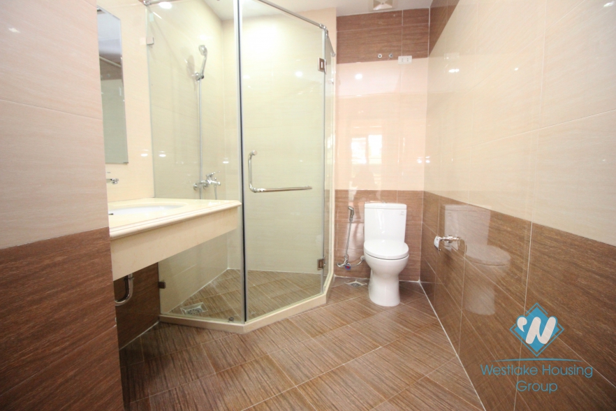 New and nice house for rent in Hoang Hoa Tham, Ba Dinh, Hanoi